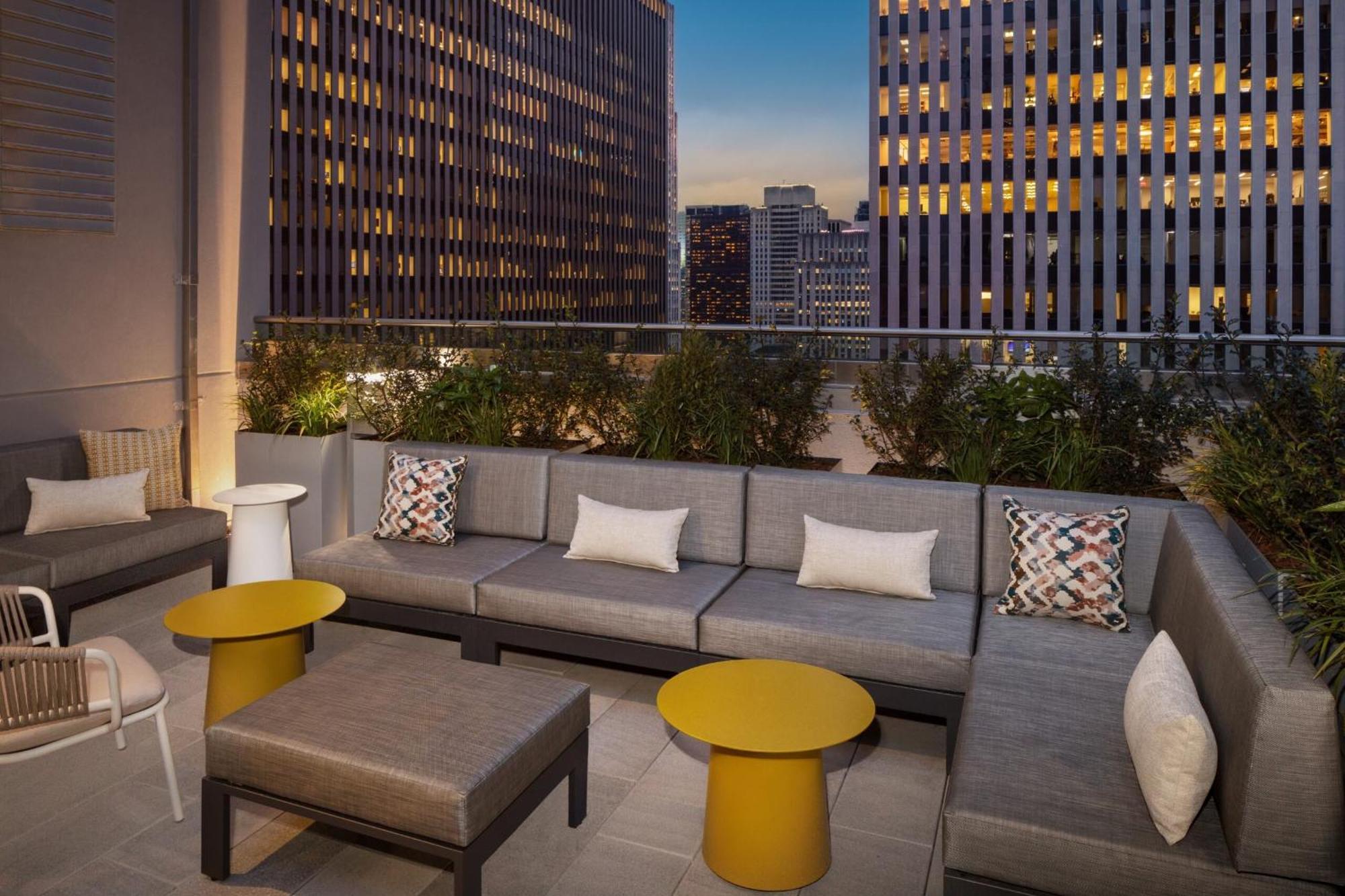 Home2 Suites By Hilton New York Times Square Exterior foto